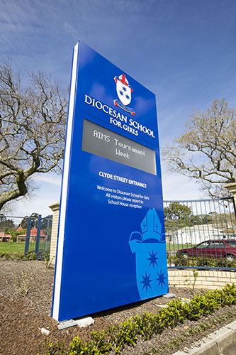 Avoid Costly Mistakes with Our Tips for School Entrance Signs